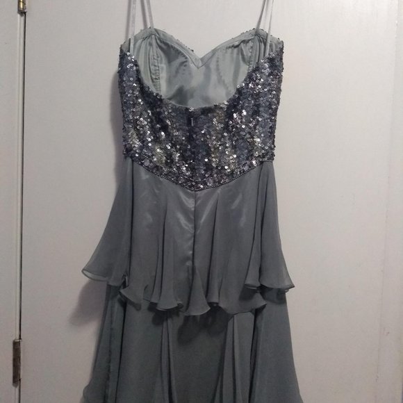 Size 4 Silver Homecoing\Party Dress - Picture 3 of 5